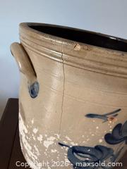 MaxSold Auction: Vintage Crock - Walworth (New York, USA) PARTNER MANAGED Estate Sale Online Auction - Fairway 18
