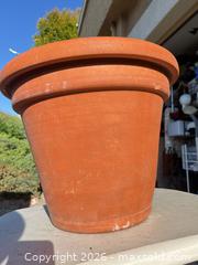 MaxSold Auction: Extra-Large Italian Terracotta Planter, 18" Dia x 15" H - Campbell (California, USA) SELLER MANAGED Estate Sale Online Auction - Dell Avenue