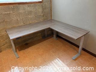 MaxSold Auction: Progressive Automation FLT-05 Height Adjustable Desk - Toronto (Ontario, Canada) SELLER MANAGED Moving Online Auction - Shadwick Drive