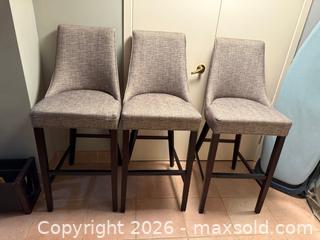 MaxSold Auction: Set of 3 Grey Upholstered Stools - Toronto (Ontario, Canada) SELLER MANAGED Moving Online Auction - Shadwick Drive