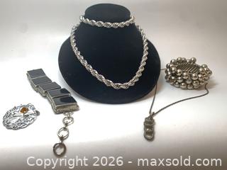 MaxSold Auction: Vintage Mid-Century Silver-Tone Jewelry Lot with Rhinestone Accents - Victoria (British Columbia, Canada) SELLER MANAGED Downsizing Online Auction -  Camosun Street (CONDO)