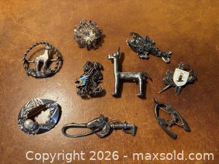 MaxSold Auction: 9 Vintage Brooches - North Vancouver (British Columbia, Canada) PARTNER MANAGED Downsizing Online Auction - 14th Street West 519