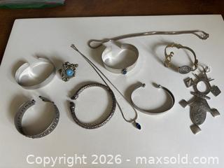 MaxSold Auction: Tribal Ethnic Jewelry - North Vancouver (British Columbia, Canada) PARTNER MANAGED Downsizing Online Auction - 14th Street West 519