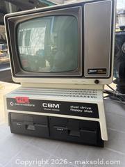 MaxSold Auction: VTG. COMMODORE CBM MODEL 4040 DUAL DRIVE FLOPPY DISK & ZENITH DATA SYSTEM.  - Hamilton (Ontario, Canada) SELLER MANAGED Estate Sale Online Auction - Saint Clair Avenue