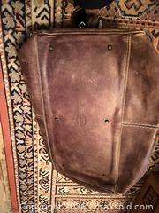 MaxSold Auction: Roots Brown Leather Duffel / Weekender Bag - Ottawa (Ontario, Canada) PARTNER MANAGED Downsizing Online Auction - Stewart Street (CONDO)