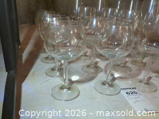 MaxSold Auction: Stemware B - Montgomery (New Jersey, USA) PARTNER MANAGED Downsizing Online Auction - Bedford Drive