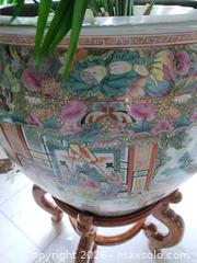 MaxSold Auction: Large Rose Medallion Porcelain Planter with Wooden Stand D - Oakville (Ontario, Canada) Estate Sale Online Auction - Cox Drive