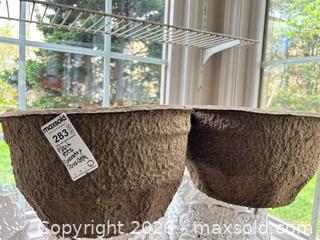 MaxSold Auction: Terracotta & Concrete Plant Pots / Planters Lot D - Oakville (Ontario, Canada) Estate Sale Online Auction - Cox Drive