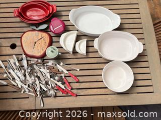 MaxSold Auction: Mixed Kitchenware Set with Flatware, Baking Dishes & Wall Clock - North Vancouver (British Columbia, Canada) SELLER MANAGED Downsizing Online Auction - Broadview Drive