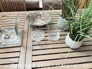 MaxSold Auction: Mixed Lot of 4–6 Decorative Bowls, Vases & Planters - North Vancouver (British Columbia, Canada) SELLER MANAGED Downsizing Online Auction - Broadview Drive