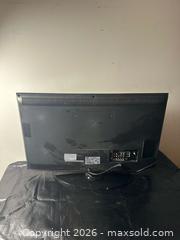 MaxSold Auction: Samsung 25-32 inch LCD/LED Flat Panel TV - Black - Grand Blanc Township (Michigan, USA) SELLER MANAGED Downsizing Online Auction - E Baldwin Road