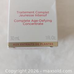 MaxSold Auction: Skincare Lot #9 (Clarins) - Bradford West Gwillimbury (Ontario, Canada) SELLER MANAGED Reseller Online Auction - Brookview Drive