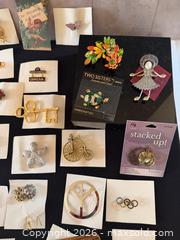 MaxSold Auction: Eclectic Vintage Brooches and Pins - Loomis (California, USA) PARTNER MANAGED Moving Online Auction - Brennans Road