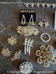 MaxSold Auction: Rhinestone Runway: Vintage Glam Brooches & Bling - Loomis (California, USA) PARTNER MANAGED Moving Online Auction - Brennans Road