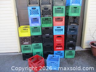 MaxSold Auction: 26 Vintage Milk Crates - Toronto (Ontario, Canada) SELLER MANAGED Estate Sale Online Auction - Annette Street