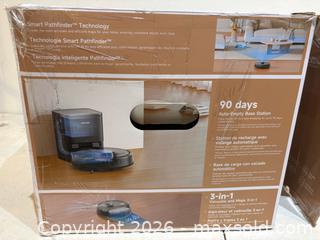 MaxSold Auction: DREAME E20 PLUS, Auto-Empty Robot Vacuum & Mop. 3-IN-1. - Toronto (Ontario, Canada) SELLER MANAGED Estate Sale Online Auction - Annette Street