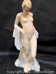 MaxSold Auction: Vintage Reflection Series Royal Doulton. Rathing Beauty, HN 3156. - Toronto (Ontario, Canada) SELLER MANAGED Estate Sale Online Auction - Annette Street