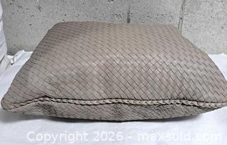 MaxSold Auction: Bottega Veneta Nappa Intrecciato Hobo Large Bag - Markham (Ontario, Canada) SELLER MANAGED Downsizing Online Auction - Major Mackenzie Drive East