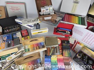 MaxSold Auction: Estate Collection of Vintage Artist Professional Supplies - Hamilton (Ontario, Canada) SELLER MANAGED Estate Sale Online Auction - Centre Road