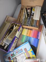 MaxSold Auction: Estate Collection of Vintage Artist Professional Supplies - Hamilton (Ontario, Canada) SELLER MANAGED Estate Sale Online Auction - Centre Road
