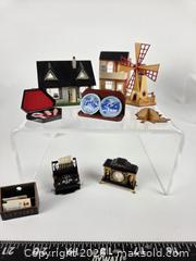 MaxSold Auction: Robert Street Rare Collection of Artisan Dollhouse Miniatures – Signed Estate Lot - Hamilton (Ontario, Canada) SELLER MANAGED Estate Sale Online Auction - Centre Road