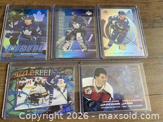 MaxSold Auction: 6 Assorted Hockey Cards including Tkachuk and Stutzle Card - Ottawa (Ontario, Canada) SELLER MANAGED Reseller Online Auction - Canadian Shield Avenue (CONDO)