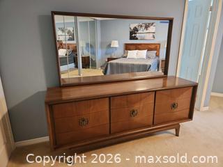 MaxSold Auction: Mid-Century Modern Walnut Dresser with Attached Mirror - Oakville (Ontario, Canada) SELLER MANAGED Estate Sale Online Auction - Ballantry Road