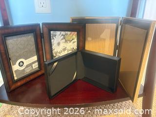 MaxSold Auction: Assorted Photo Frames Including a Digital Frame - Hamilton (Ontario, Canada) PARTNER MANAGED Estate Sale Online Auction - Crumlin Lane