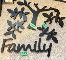 MaxSold Auction: Assorted Photo Frames & Wall Decor - Hamilton (Ontario, Canada) PARTNER MANAGED Estate Sale Online Auction - Crumlin Lane
