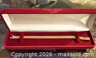 MaxSold Auction: 14 k gold bracelet  - Toronto (Ontario, Canada) PARTNER MANAGED Estate Sale Online Auction - Scarboro Avenue
