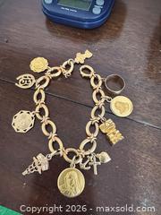MaxSold Auction: 18 k gold and more  - Toronto (Ontario, Canada) PARTNER MANAGED Estate Sale Online Auction - Scarboro Avenue