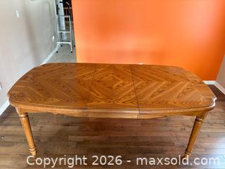 MaxSold Auction: Solid Oak dining table  - Kingston (Ontario, Canada) SELLER MANAGED Moving Online Auction - Fieldstone Drive