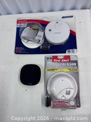 MaxSold Auction: Ecobee Thermostat, Smoke & Fire Alarms and Home Safety Devices - North York (Ontario, Canada) SELLER MANAGED Downsizing Online Auction -  Bridgeland Avenue