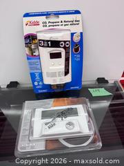 MaxSold Auction: Kidde 3-in-1 CO/Propane/Natural Gas Alarm & NOMA Thermostat - North York (Ontario, Canada) SELLER MANAGED Downsizing Online Auction -  Bridgeland Avenue