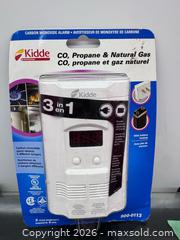 MaxSold Auction: Kidde 3-in-1 CO/Propane/Natural Gas Alarm & NOMA Thermostat - North York (Ontario, Canada) SELLER MANAGED Downsizing Online Auction -  Bridgeland Avenue