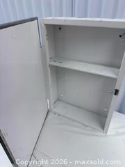 MaxSold Auction: White Recessed or Surface-Mount Mirrored Medicine Cabinet - North York (Ontario, Canada) SELLER MANAGED Downsizing Online Auction -  Bridgeland Avenue