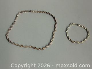 MaxSold Auction: Italian 925 SILVER Herringbone Twisted Choker and Bracelet Set - Marked  - Toronto (Ontario, Canada) SELLER MANAGED Reseller Online Auction - Chesswood Drive