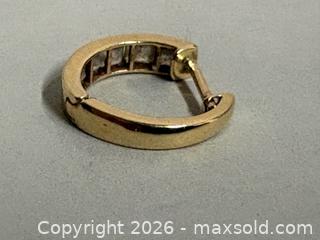 MaxSold Auction: Pair of 10K GOLD Hoop Earrings with Cubic Zirconia - Marked - Toronto (Ontario, Canada) SELLER MANAGED Reseller Online Auction - Chesswood Drive