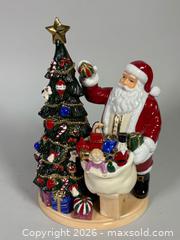 MaxSold Auction: ROYAL DOULTON Porcelain Numbered Limited Edition Christmas Figurine Open Box  - Toronto (Ontario, Canada) SELLER MANAGED Reseller Online Auction - Chesswood Drive