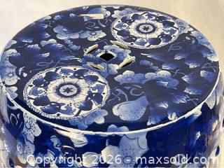 MaxSold Auction: Chinese Blue & White Ceramic Garden Stool - Campbell (California, USA) PARTNER MANAGED Estate Sale Online Auction -  Dell Avenue
