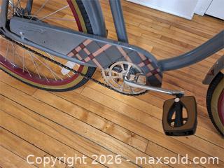 MaxSold Auction: Huffy Bike With Basket - Newburgh (Ontario, Canada) SELLER MANAGED Charity/Fundraising Online Auction - Academy Street