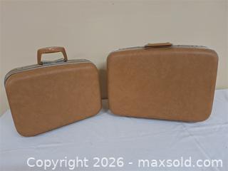 MaxSold Auction: Vintage Hard-Sided Suitcases - Newburgh (Ontario, Canada) SELLER MANAGED Charity/Fundraising Online Auction - Academy Street