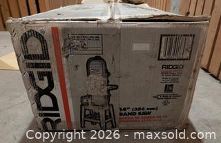 MaxSold Auction: Ridgid 14" bandsaw - Vancouver (British Columbia, Canada) SELLER MANAGED Moving Online Auction - Alder Bay Walk