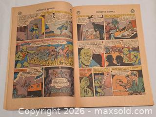MaxSold Auction: Detective Comics No. 298 (Dec) — Batman, Robin, Clay-Face - Ottawa (Ontario, Canada) PARTNER MANAGED Downsizing Online Auction - Fallowfield Road