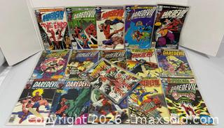 MaxSold Auction: Marvel Daredevil Comic Book Single Issue - Ottawa (Ontario, Canada) PARTNER MANAGED Downsizing Online Auction - Fallowfield Road