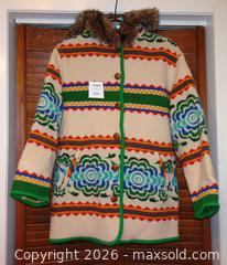 MaxSold Auction: Vintage United Colors of Benetton 100% Virgin Wool Coat - Womens 42EUR / 12US - Made in Italy - Toronto (Ontario, Canada) SELLER MANAGED Downsizing Online Auction - Chopin Avenue