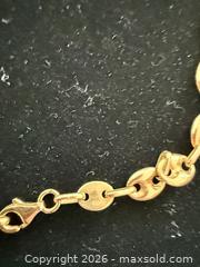 MaxSold Auction: 18k Mariner Link Chain A - Vancouver (British Columbia, Canada) Estate Sale Online Auction - Balaclava Street