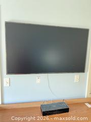 MaxSold Auction: Samsung 50" TV One Connect B - Acton (Massachusetts, USA) Moving Online Auction - West Side Drive