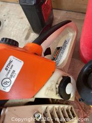 MaxSold Auction: Chain Saw and Accessories B  - South Frontenac (Ontario, Canada) Downsizing Online Auction - Middle Woodland Drive
