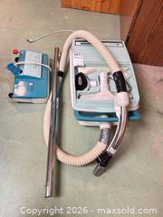 MaxSold Auction: Kenmore Upright Powerhead Vacuum Cleaner B - Mississauga (Ontario, Canada) Estate Sale Online Auction - Teeswater Road